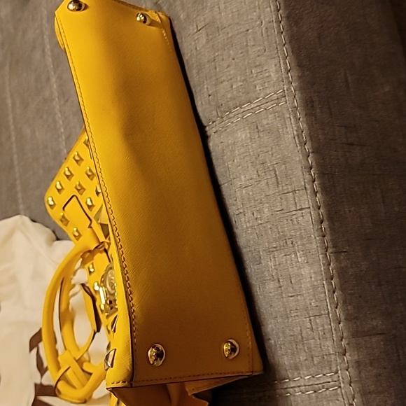 Michael Kors Hamilton studded bag - Picture 3 of 5